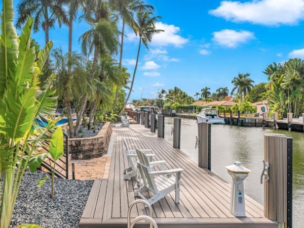 Luxurious Waterfront Property in Fort Lauderdale - Ideal for Families